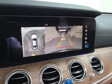 2023 Mercedes-Benz E-Класс с пробегом 8 721 км