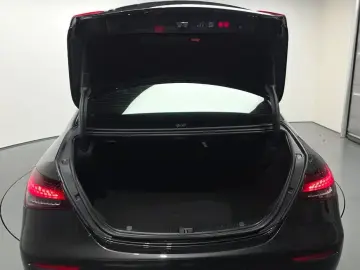 2023 Mercedes-Benz E-Класс с пробегом 8 721 км