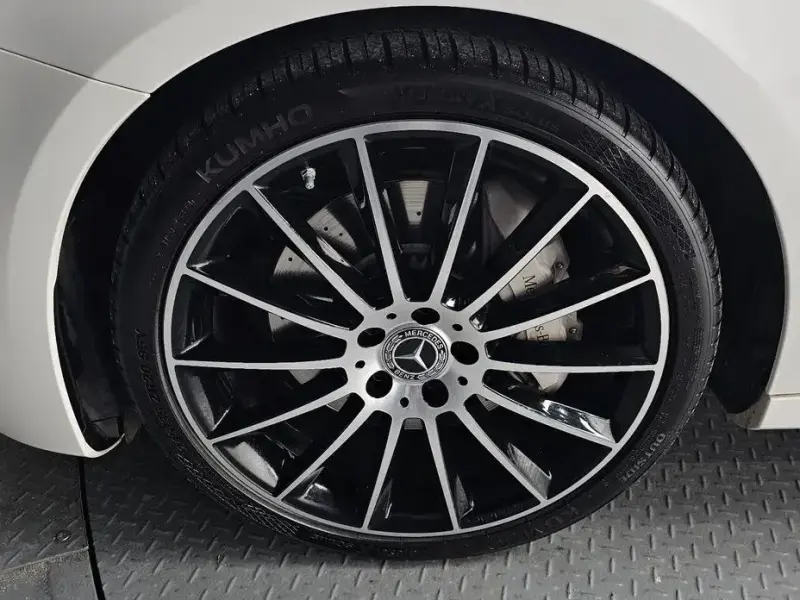 2023 Mercedes-Benz E-Класс с пробегом 40 757 км