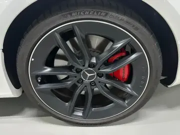 2023 Mercedes-Benz E-Класс с пробегом 11 470 км