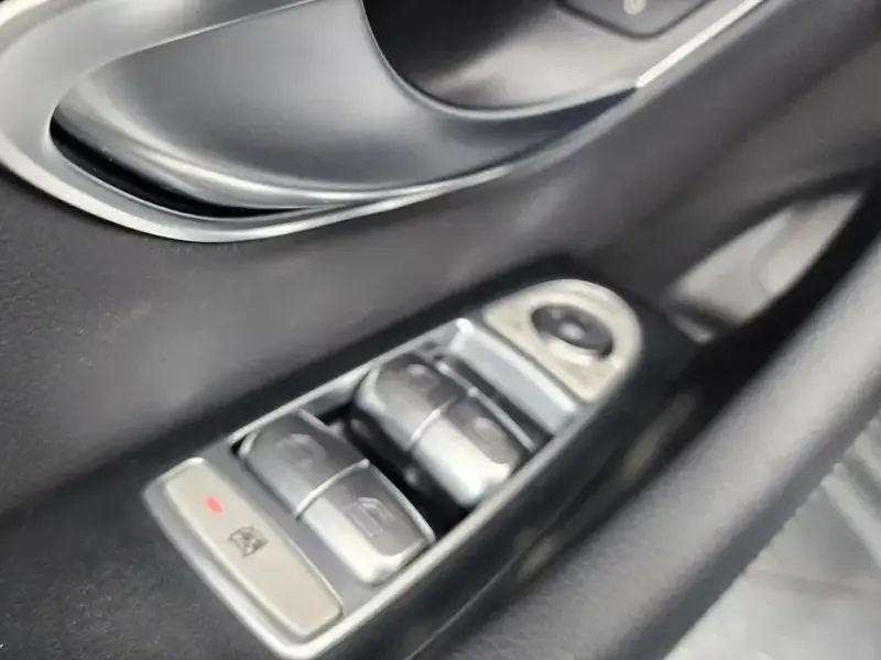 2023 Mercedes-Benz E-Класс с пробегом 26 966 км