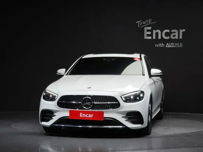 2023 Mercedes-Benz E-Класс с пробегом 13 536 км