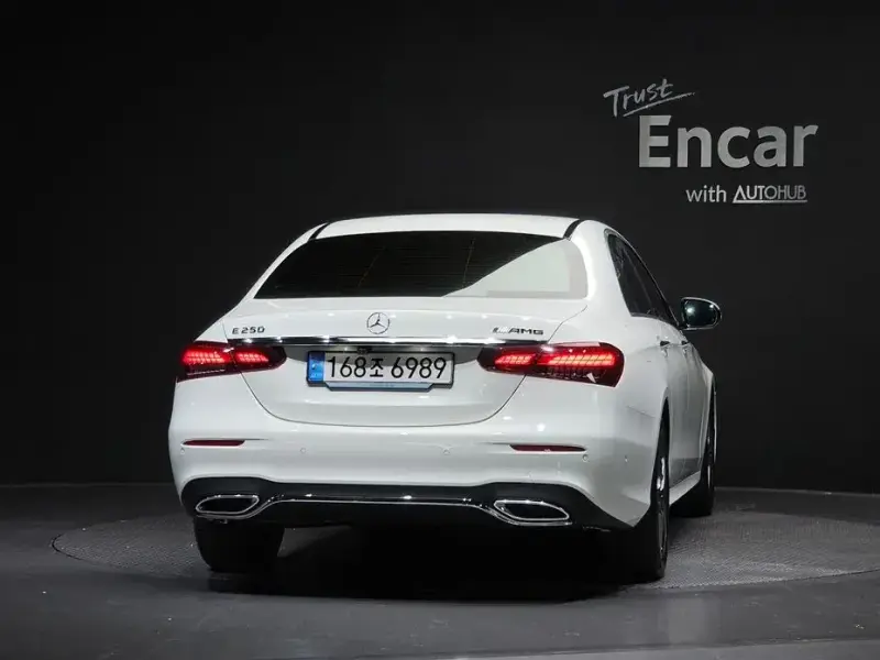 2023 Mercedes-Benz E-Класс с пробегом 13 536 км