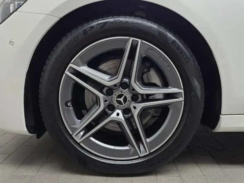 2023 Mercedes-Benz E-Класс с пробегом 13 536 км