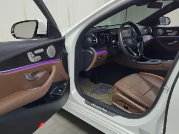 2023 Mercedes-Benz E-Класс с пробегом 13 536 км