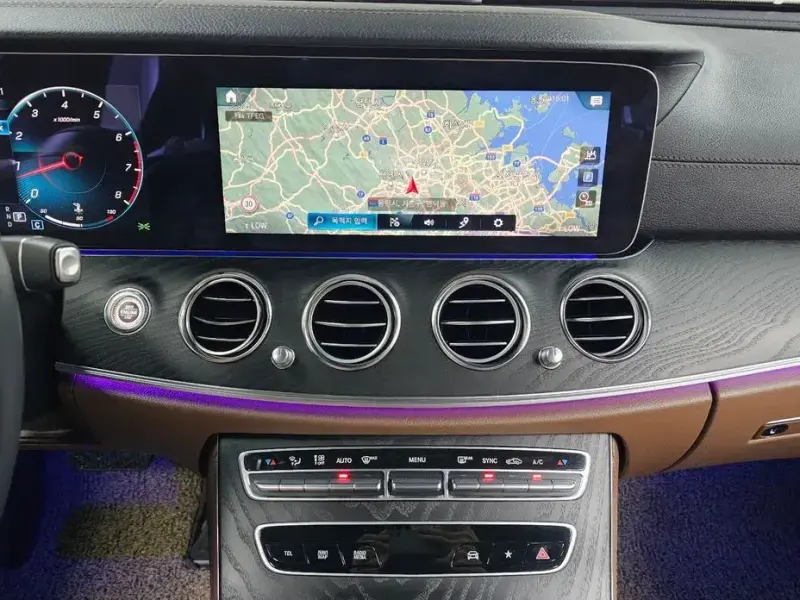 2023 Mercedes-Benz E-Класс с пробегом 13 536 км