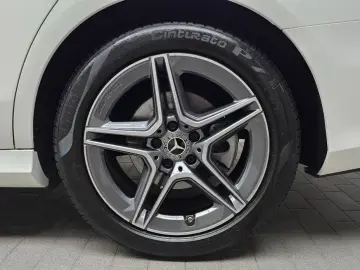 2023 Mercedes-Benz E-Класс с пробегом 13 536 км
