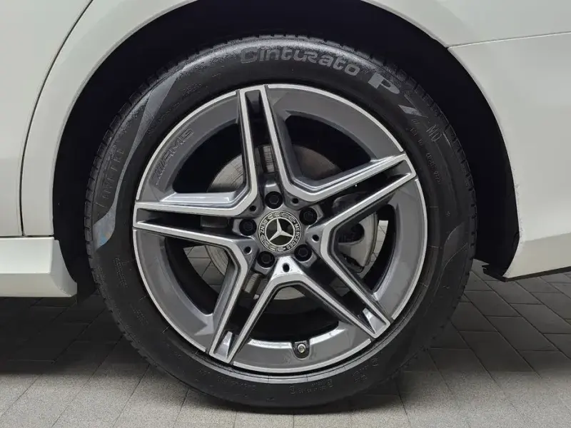 2023 Mercedes-Benz E-Класс с пробегом 13 536 км
