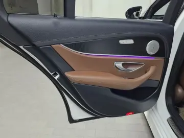 2023 Mercedes-Benz E-Класс с пробегом 13 536 км