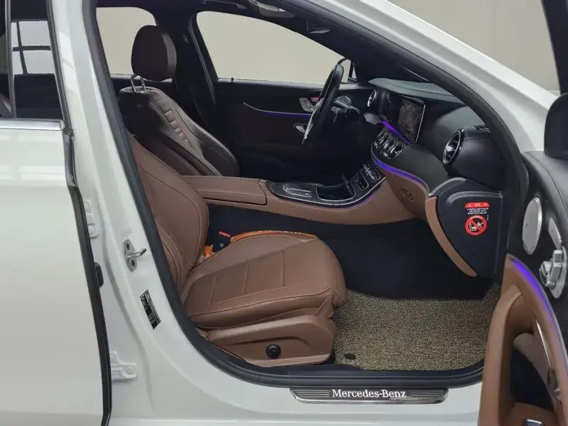 2023 Mercedes-Benz E-Класс с пробегом 13 536 км