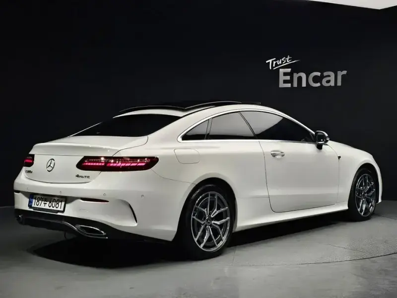2022 Mercedes-Benz E-Класс с пробегом 14 092 км