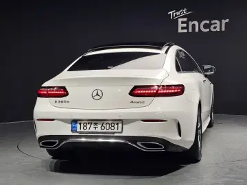 2022 Mercedes-Benz E-Класс с пробегом 14 092 км
