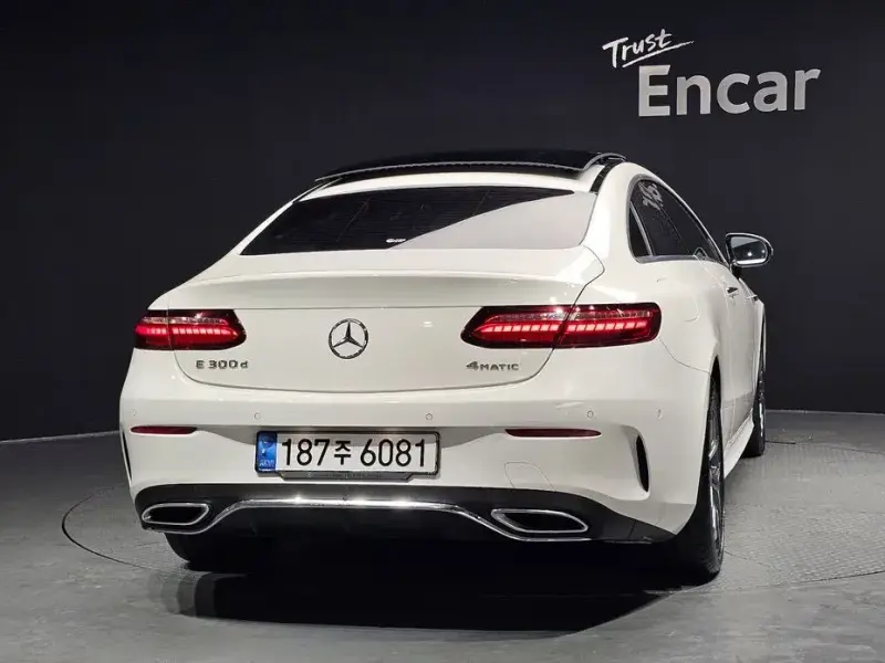 2022 Mercedes-Benz E-Класс с пробегом 14 092 км