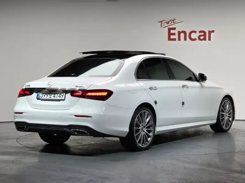 2022 Mercedes-Benz E-Класс с пробегом 48 166 км