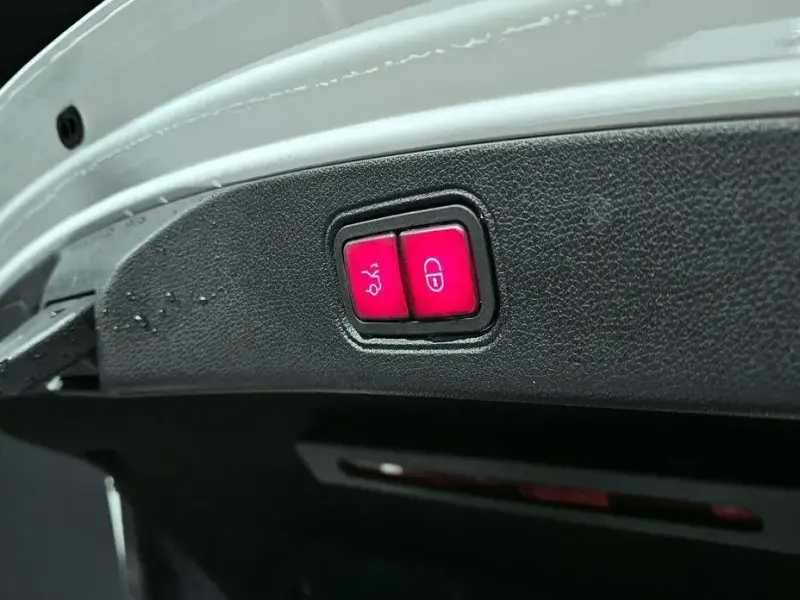 2022 Mercedes-Benz E-Класс с пробегом 14 092 км