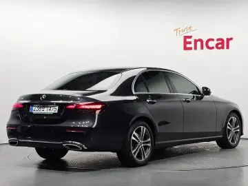 2023 Mercedes-Benz E-Класс с пробегом 31 768 км