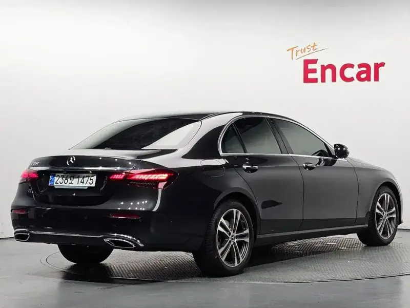 2023 Mercedes-Benz E-Класс с пробегом 31 768 км