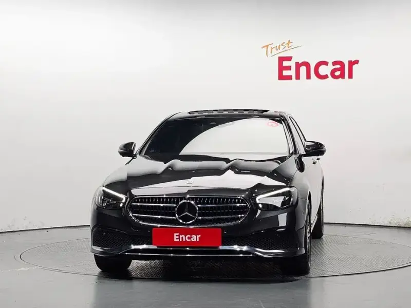 2023 Mercedes-Benz E-Класс с пробегом 31 768 км