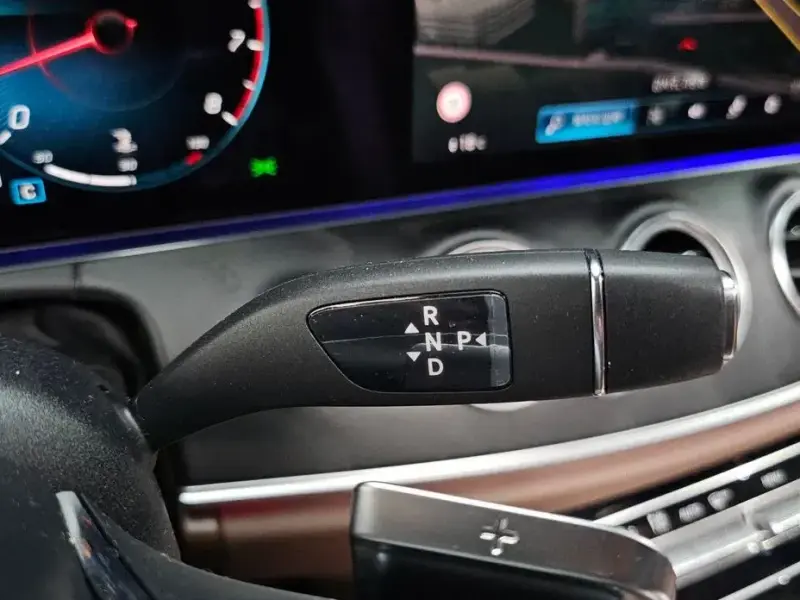 2023 Mercedes-Benz E-Класс с пробегом 31 768 км