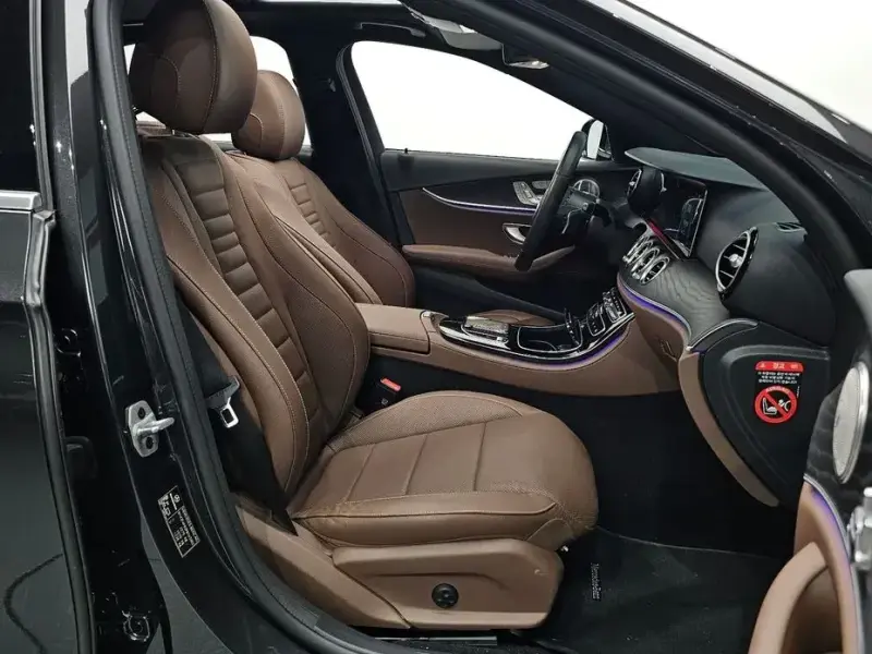 2023 Mercedes-Benz E-Класс с пробегом 31 768 км