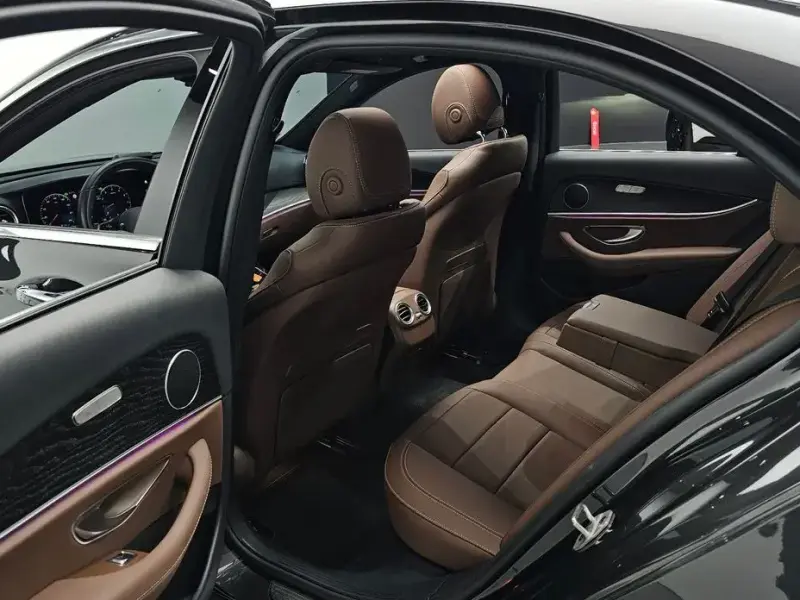 2023 Mercedes-Benz E-Класс с пробегом 31 768 км