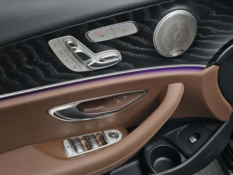 2023 Mercedes-Benz E-Класс с пробегом 31 768 км