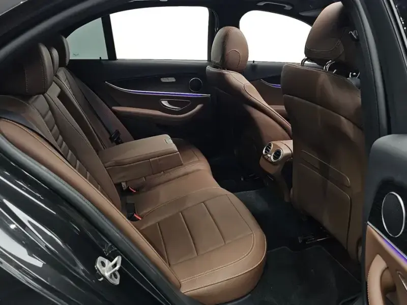 2023 Mercedes-Benz E-Класс с пробегом 31 768 км