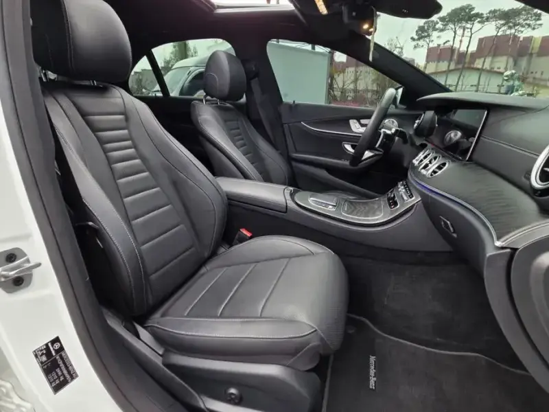 2022 Mercedes-Benz E-Класс с пробегом 56 190 км