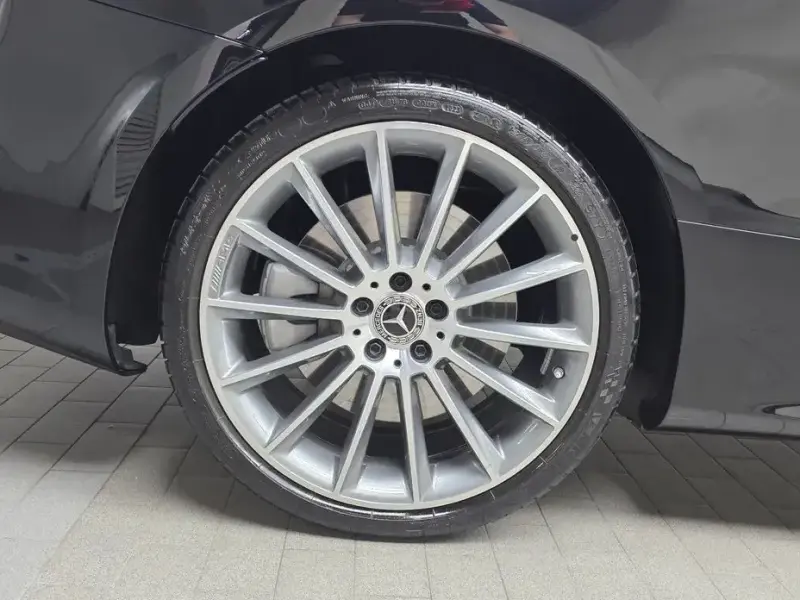 2023 Mercedes-Benz E-Класс с пробегом 10 181 км