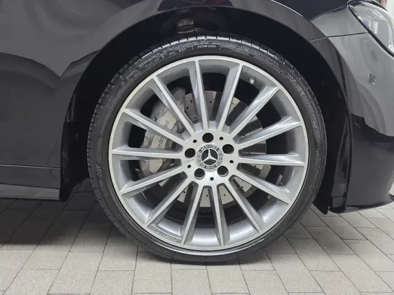 2023 Mercedes-Benz E-Класс с пробегом 10 181 км