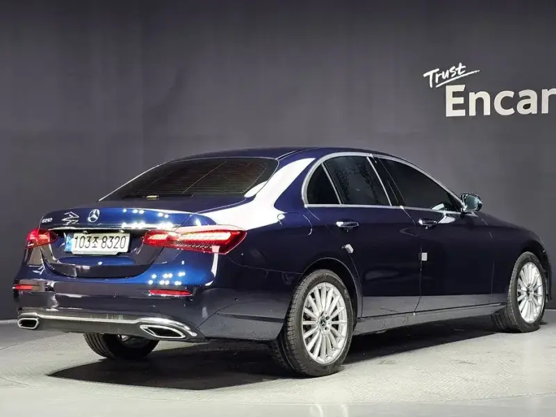 2021 Mercedes-Benz E-Класс с пробегом 53 714 км