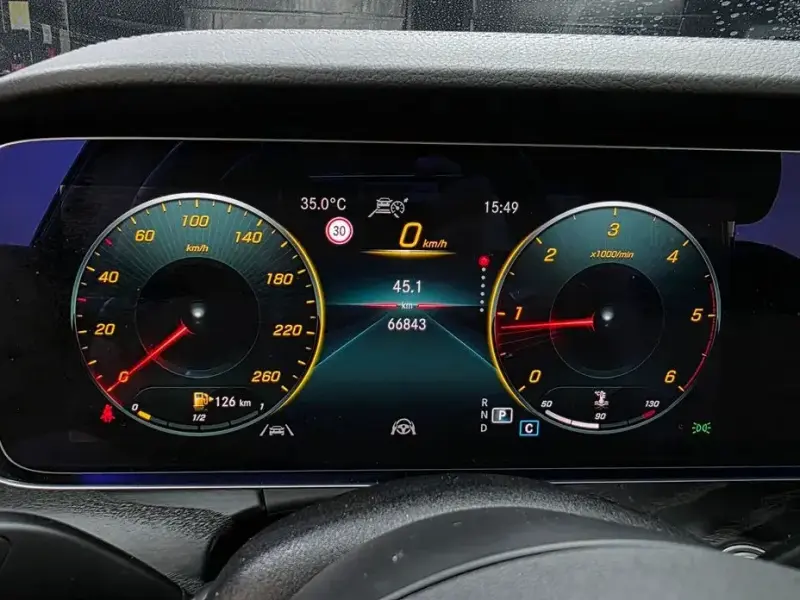 2021 Mercedes-Benz E-Класс с пробегом 66 843 км