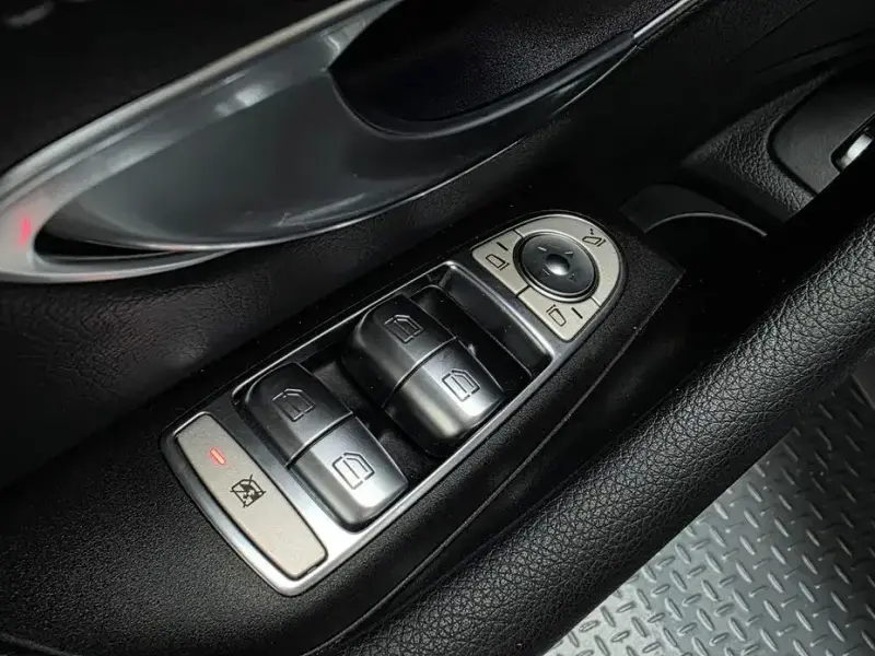 2021 Mercedes-Benz E-Класс с пробегом 66 843 км