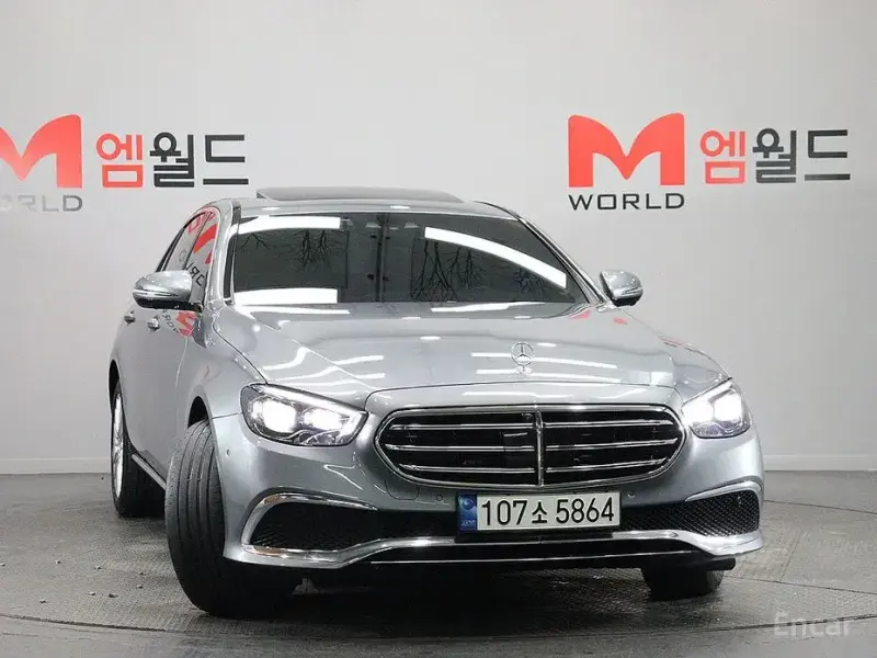2023 Mercedes-Benz E-Класс с пробегом 40 001 км