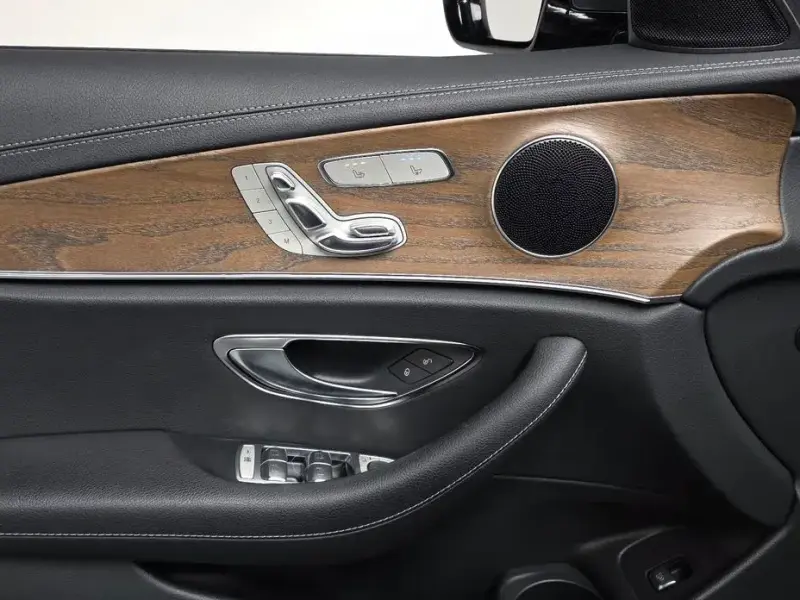 2021 Mercedes-Benz E-Класс с пробегом 55 881 км