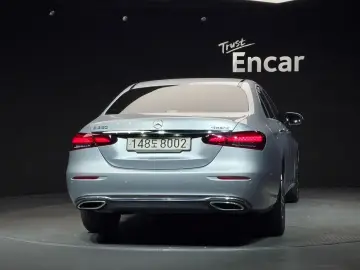 2022 Mercedes-Benz E-Класс с пробегом 93 979 км