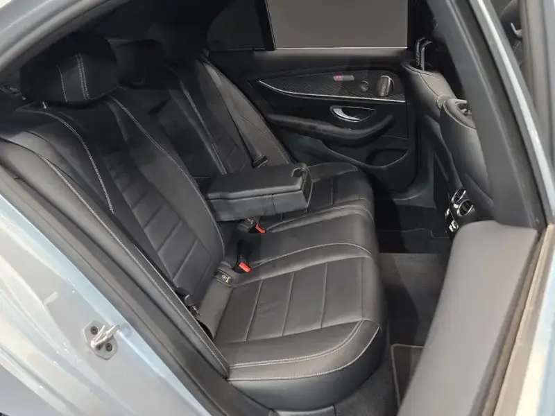 2022 Mercedes-Benz E-Класс с пробегом 93 979 км