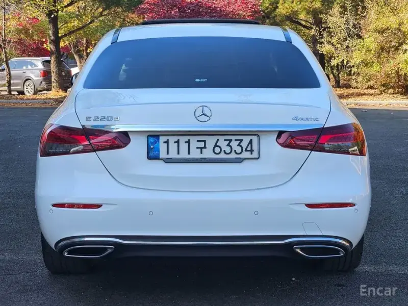 2022 Mercedes-Benz E-Класс с пробегом 62 681 км