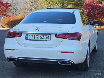 2022 Mercedes-Benz E-Класс с пробегом 62 681 км