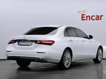 2022 Mercedes-Benz E-Класс с пробегом 64 750 км