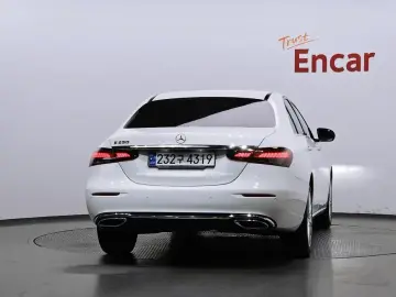 2022 Mercedes-Benz E-Класс с пробегом 64 750 км
