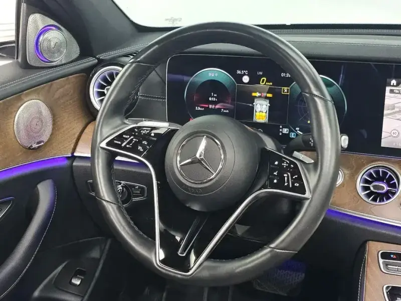 2022 Mercedes-Benz E-Класс с пробегом 64 750 км