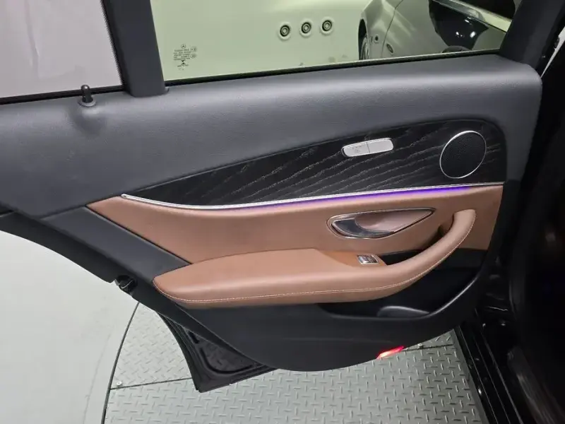 2022 Mercedes-Benz E-Класс с пробегом 62 297 км