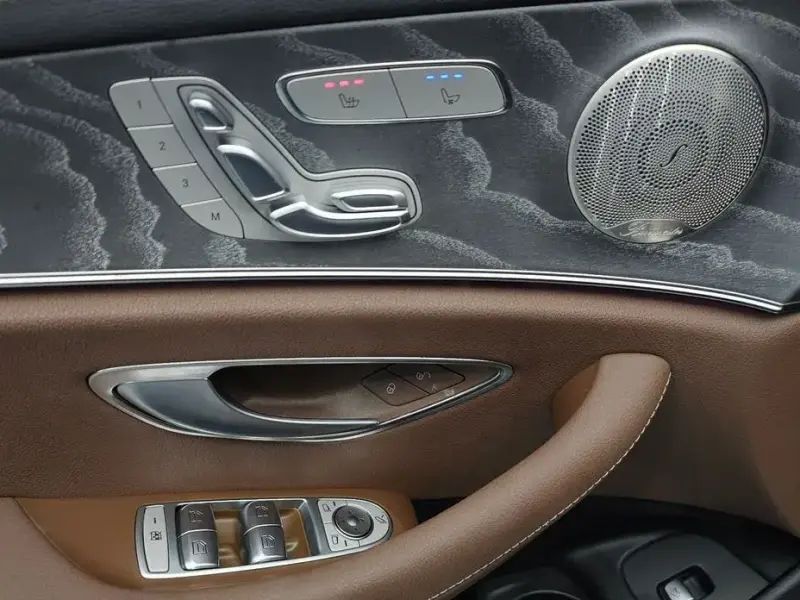 2022 Mercedes-Benz E-Класс с пробегом 103 809 км