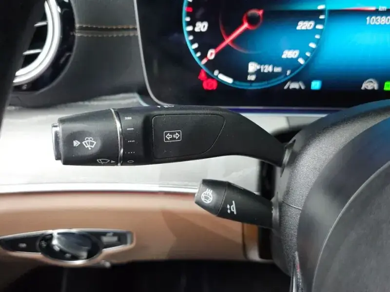 2022 Mercedes-Benz E-Класс с пробегом 103 809 км
