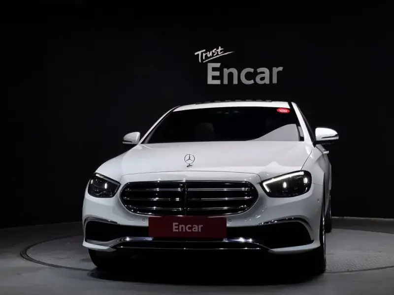2023 Mercedes-Benz E-Класс с пробегом 70 585 км