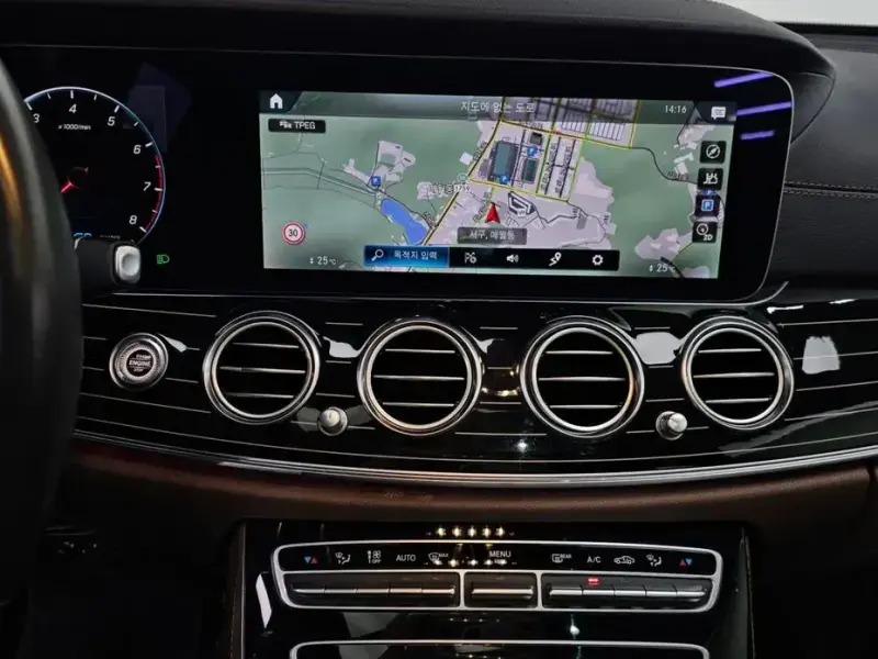 2021 Mercedes-Benz E-Класс с пробегом 44 232 км