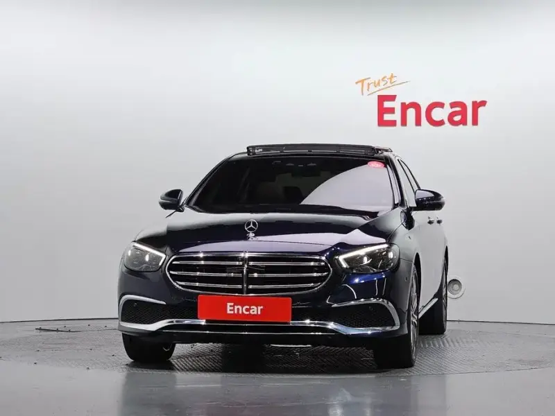 2023 Mercedes-Benz E-Класс с пробегом 28 860 км