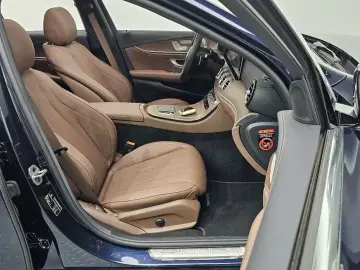 2023 Mercedes-Benz E-Класс с пробегом 28 860 км