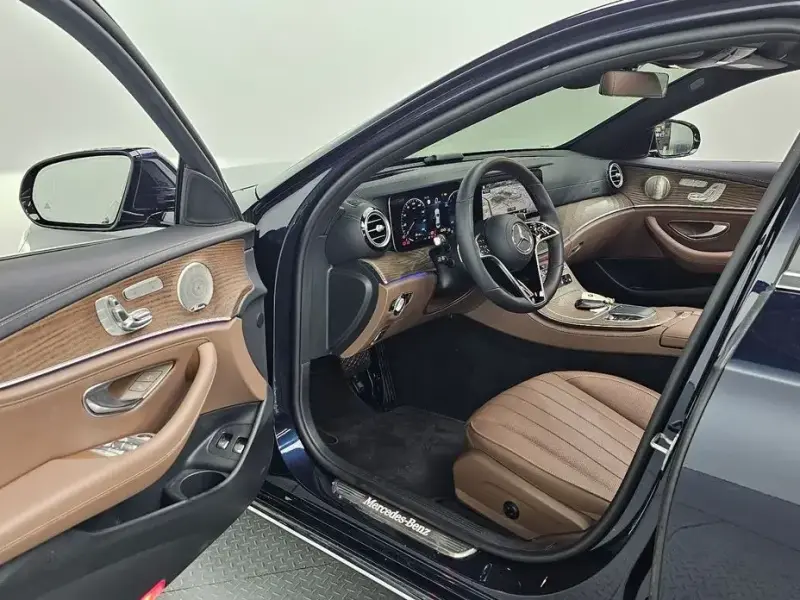 2023 Mercedes-Benz E-Класс с пробегом 28 860 км